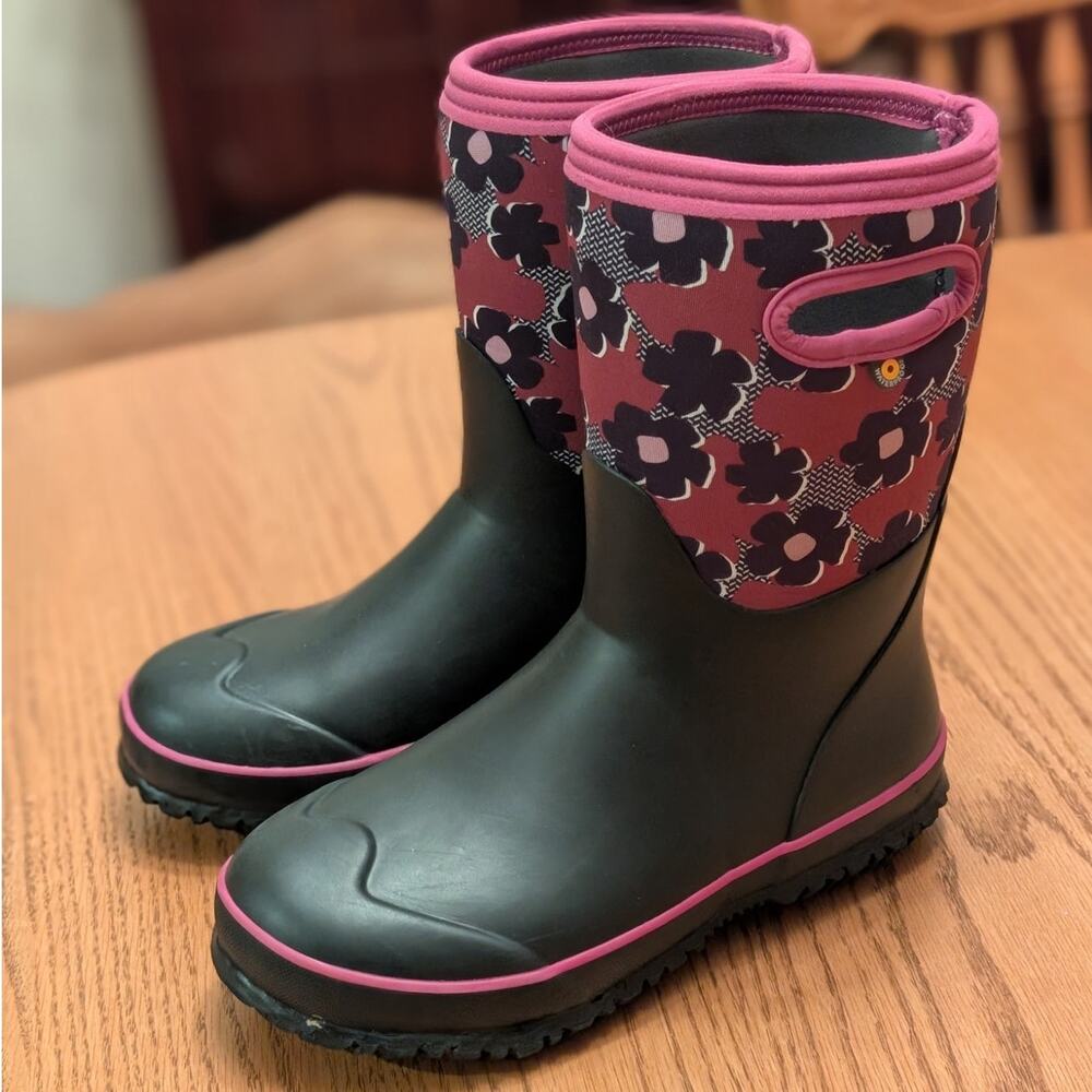 BOGS Insulated Rain Snow Boots Purple Floral Petal Bloom Kids Youth 5